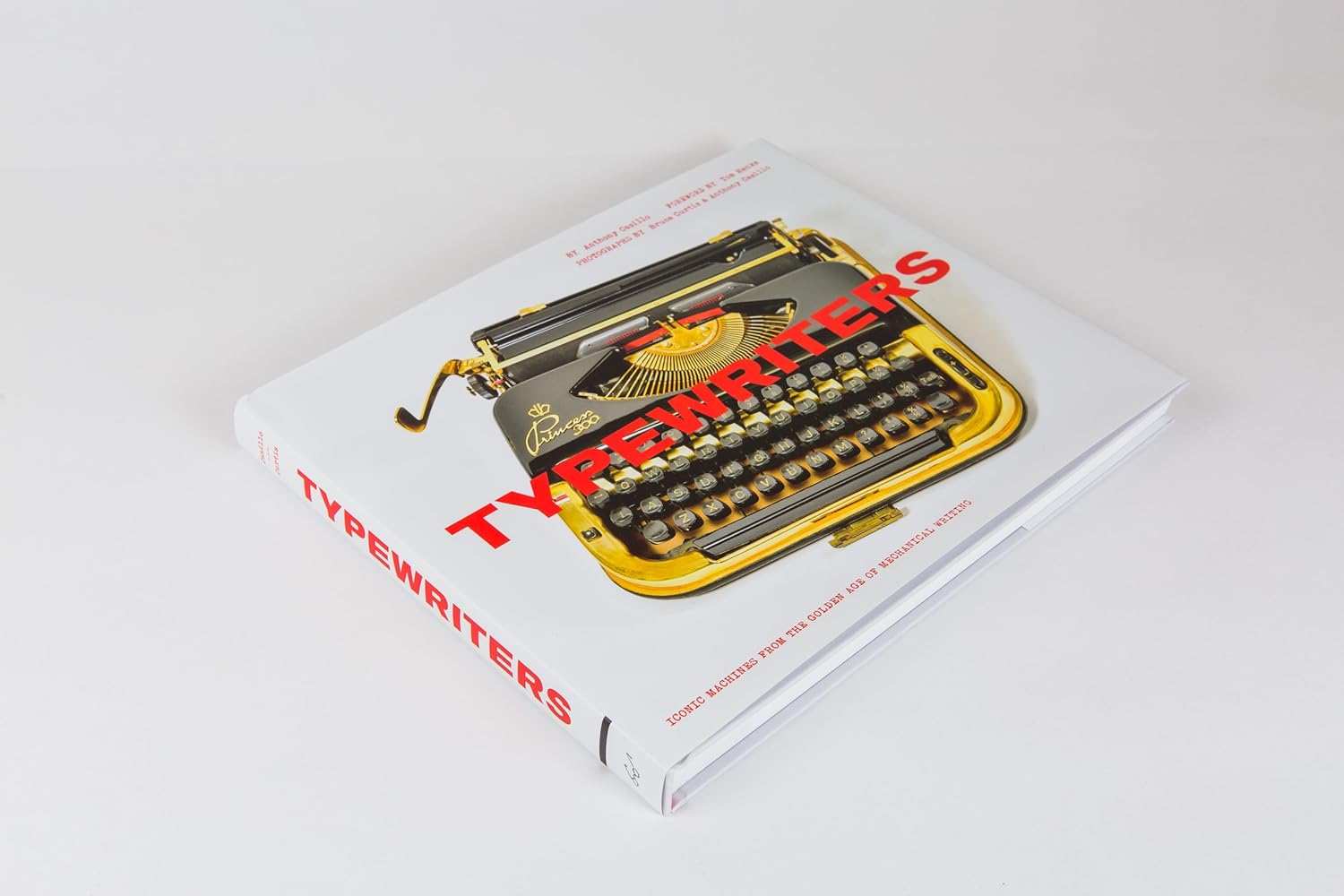 Typewriters: Iconic Machines from the Golden Age of Mechanical Writing - Book